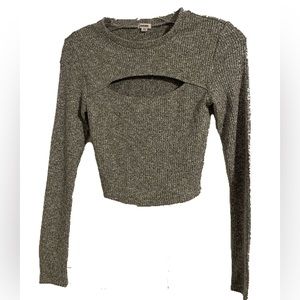 Gray Keyhole Neckline Fitted Long Sleeve Garage Top